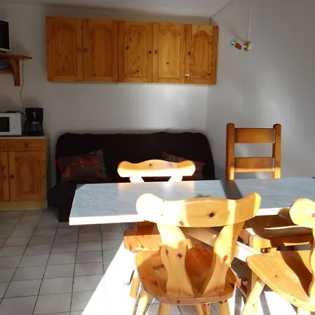 21m² A Louer A St Jean D'aulps, Pied Des Pistes - Fr-1-573-62